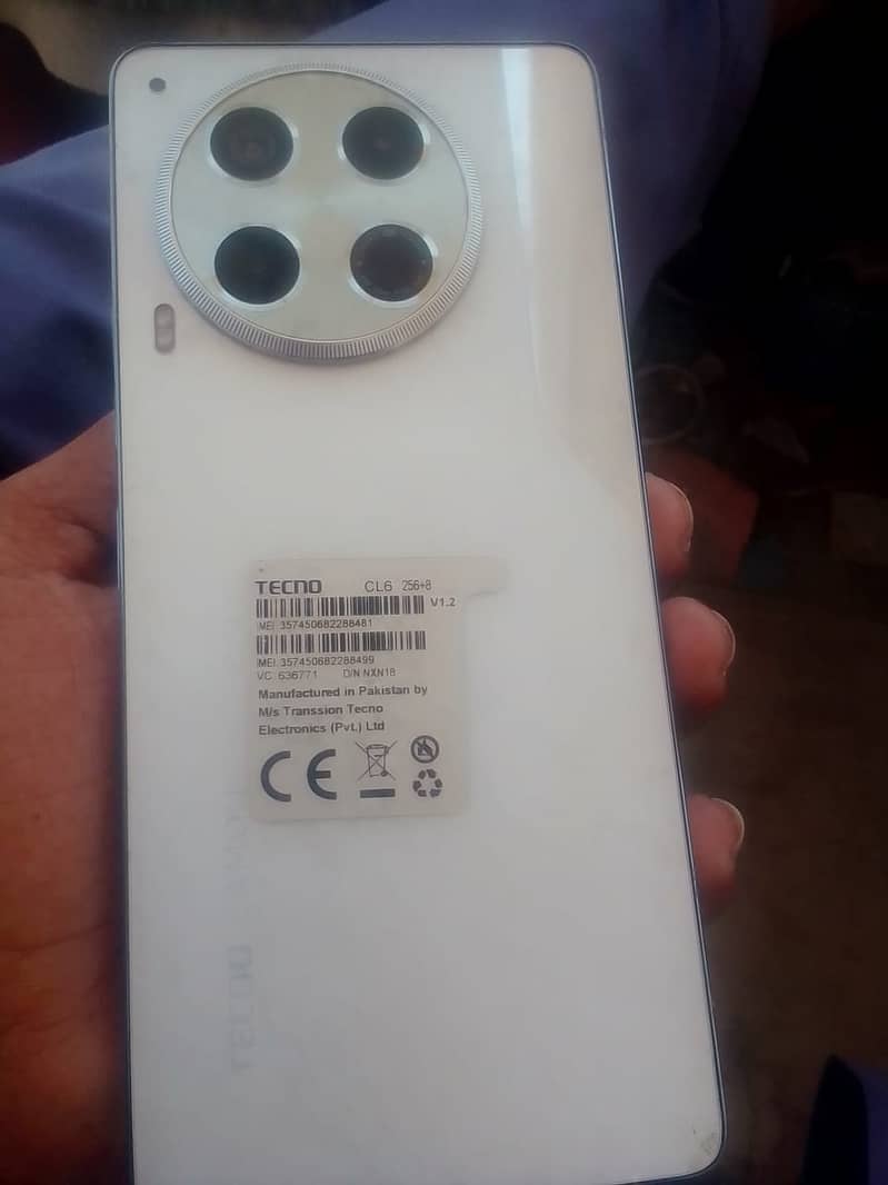 Tecno CAMON 30 0
