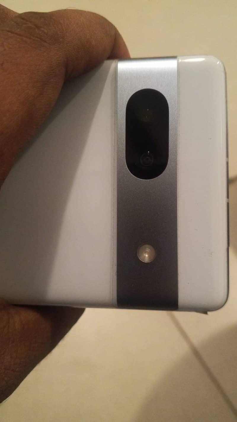 Google Pixel 7a 1