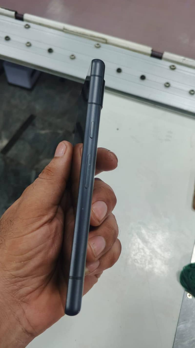Google Pixel 7a 4
