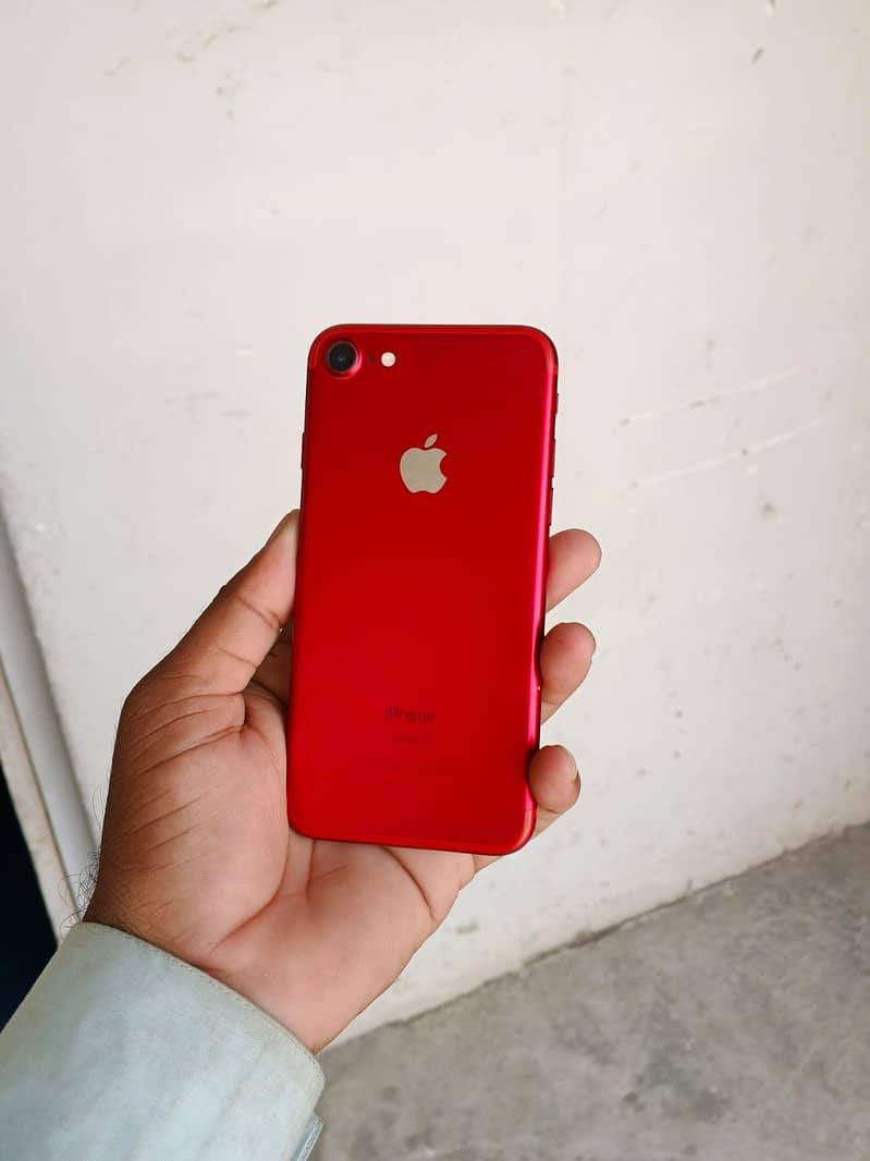 Apple iPhone 7 2
