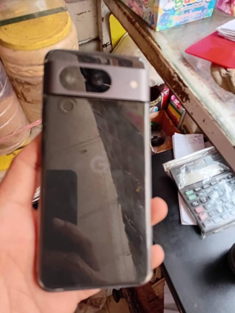 Google Pixel 8 1