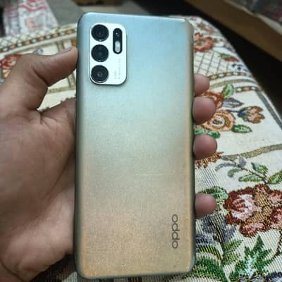 OPPO Reno6