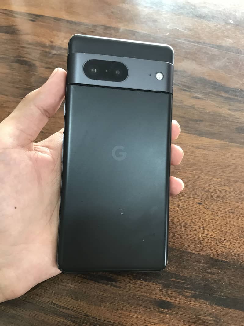 Google Pixel 7 4