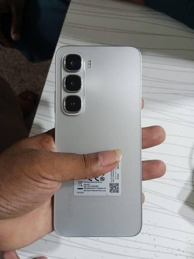 INFINIX HOT 60i