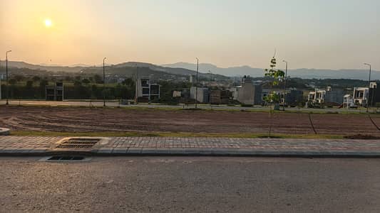 10 Marla Plot For Sale In Bahria Enclave Islamabad