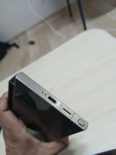 Samsung Mobile S22 Ultra