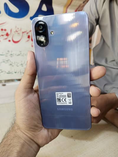 Samsung a07 4G  box pack condition 1 month use with full box