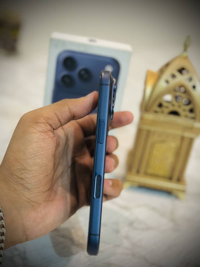 Apple iPhone 17 Pro 4