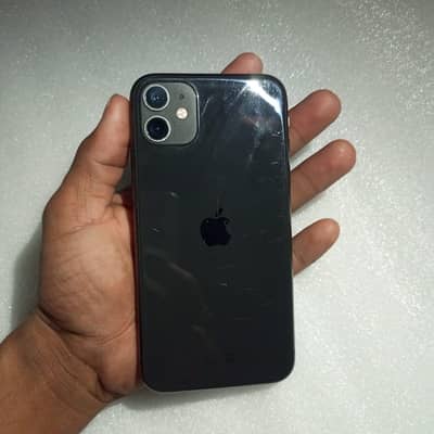 Apple iPhone 11 battery health 100