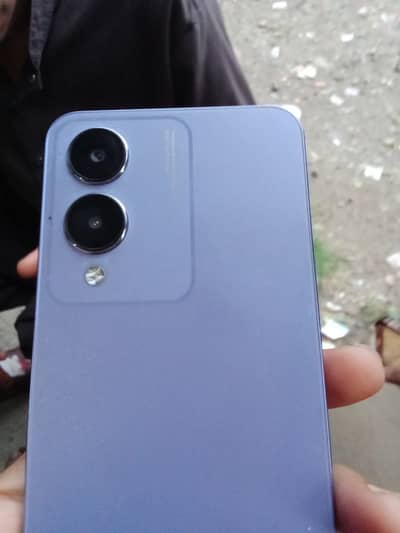 Vivo Y17s
