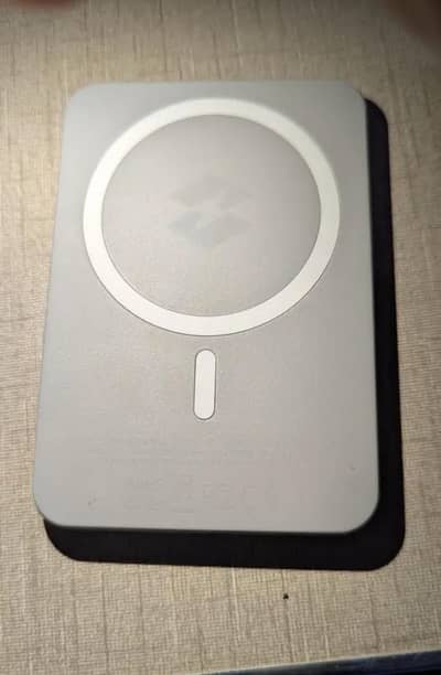 Wireless Magnetic Power Bank