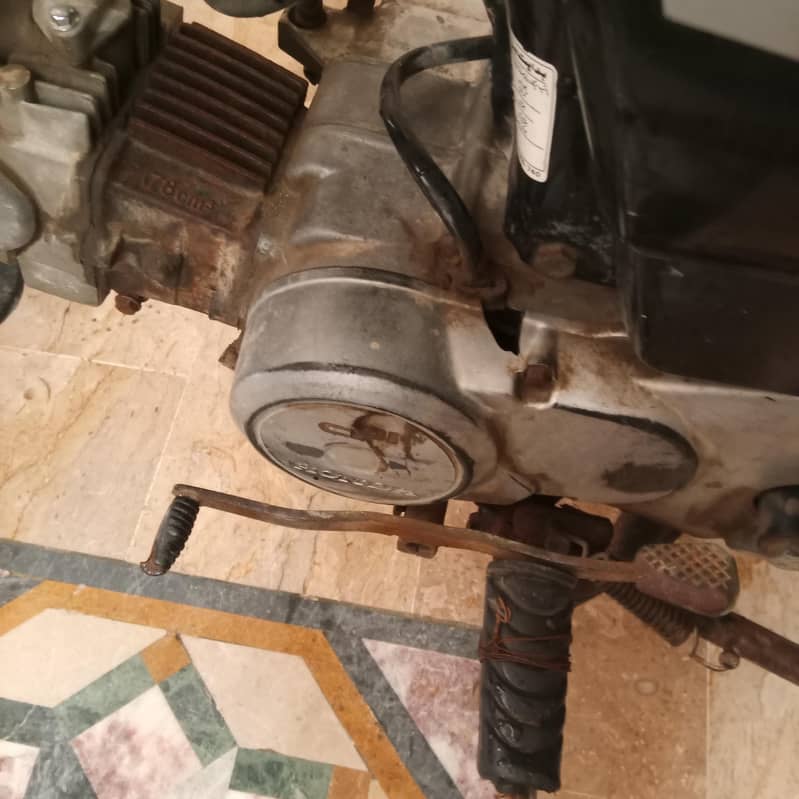 Unique CD 70 5
