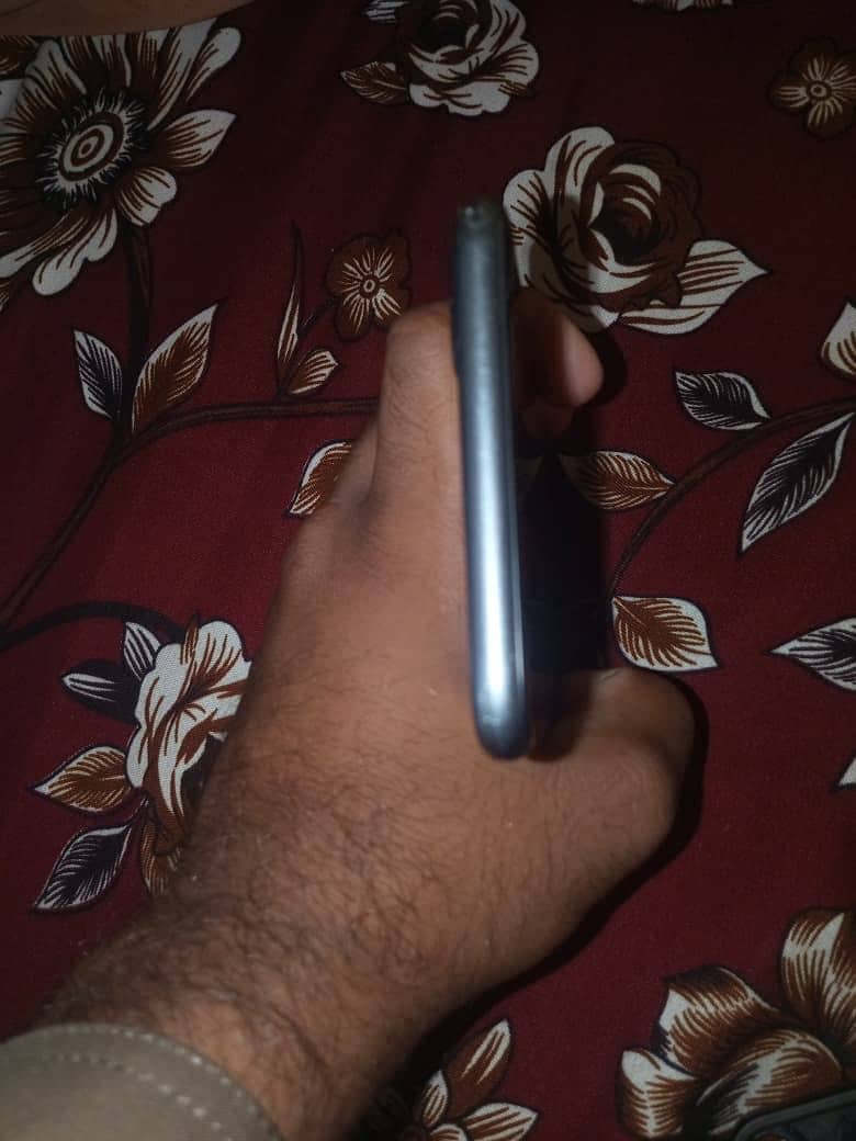 Apple iPhone 8 Plus 0
