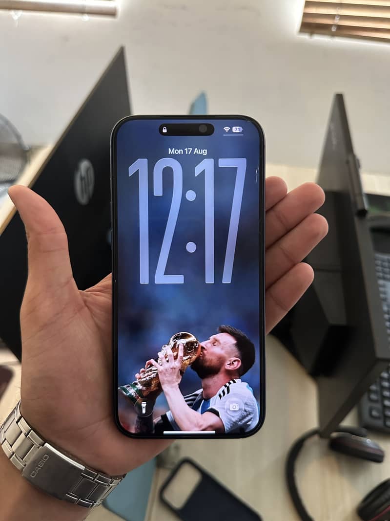 iPhone 17 Pro max 4