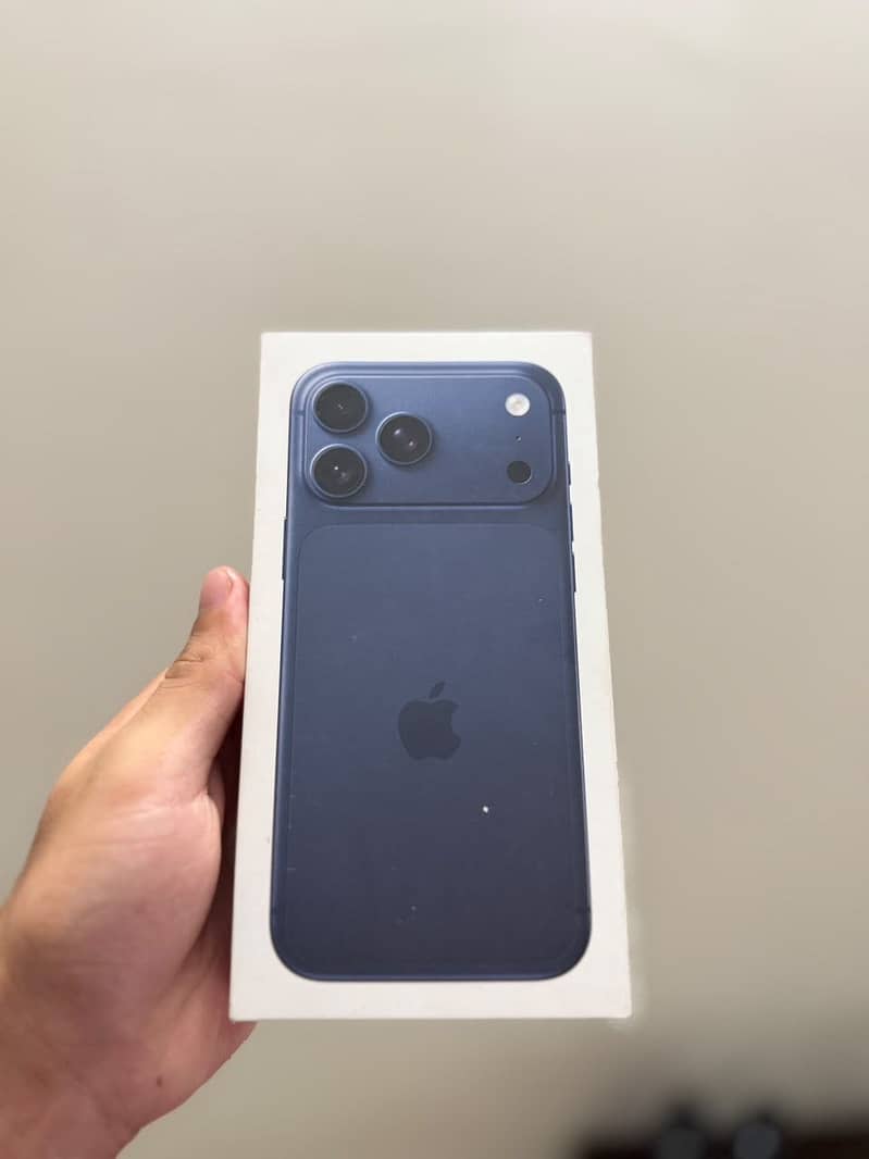 iPhone 17 Pro max 7