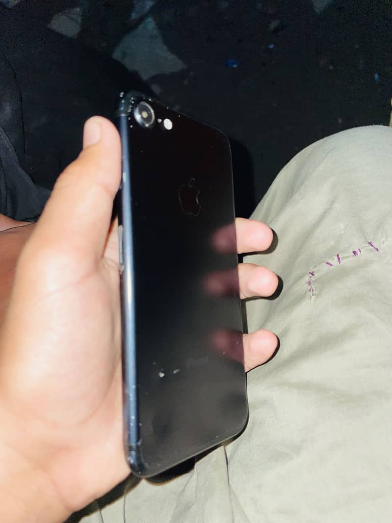 Apple iPhone 7 5