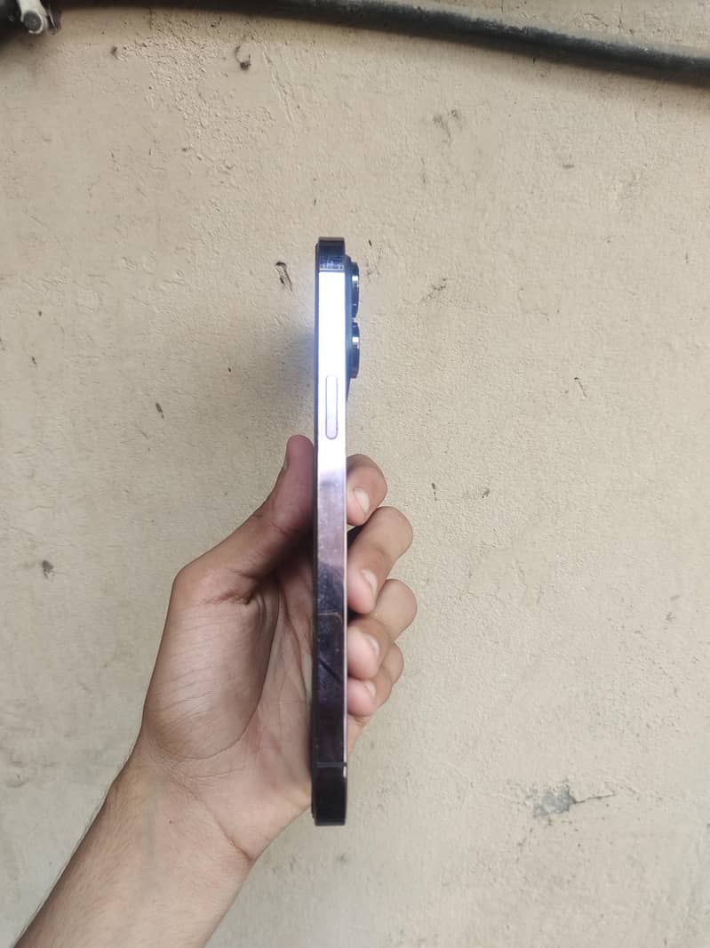 Apple iPhone 14 Pro Max 2