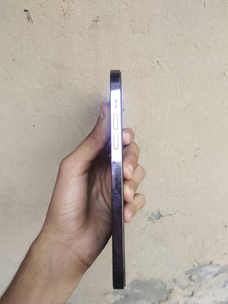 Apple iPhone 14 Pro Max 4