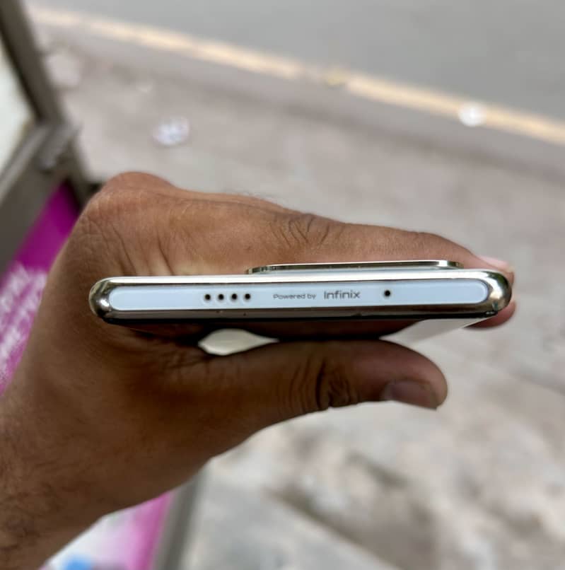 Infinix Zero 30 1