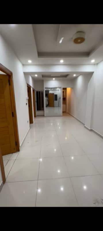 Three bedrooms unfurnish apartment available for rent