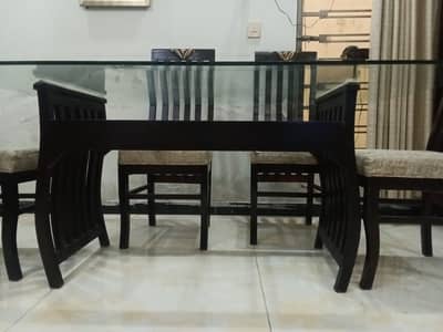6-Seater Glass Dining Table Set – Excellent Condition