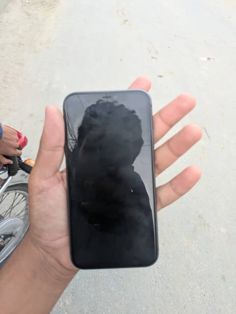 Apple iPhone 11 9