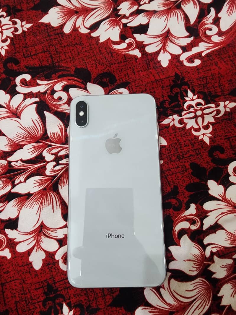 Apple iPhone XS Max 2