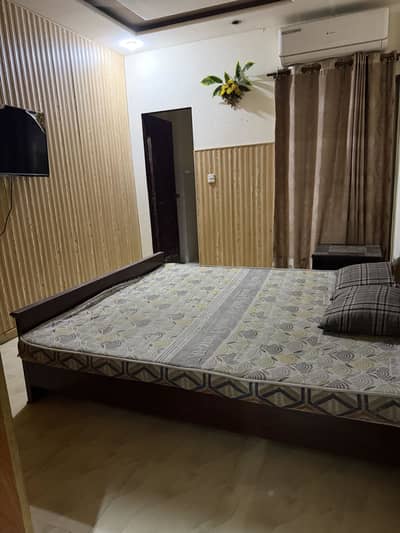 Flats available for rent family and bachelors