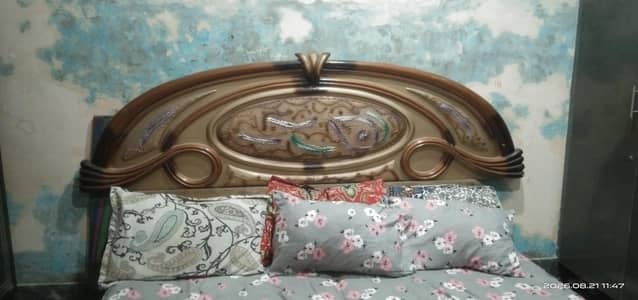 bed set ha condition a1 ha sath do daraz hain