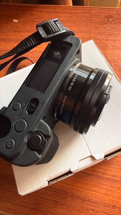 Sony ZV-E10 Camera + 16-50mm OSS Lens | 9.5/10 Condition | Like New