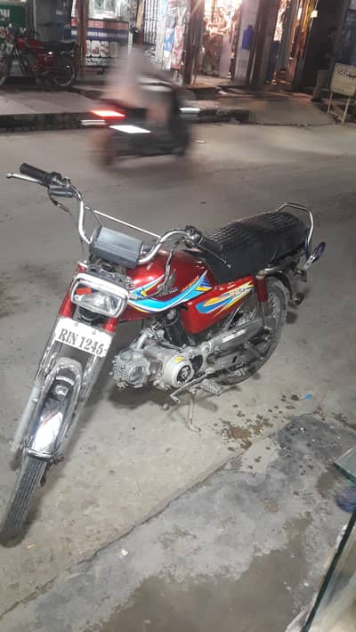 metro cd 70 2013 modell urgent sale