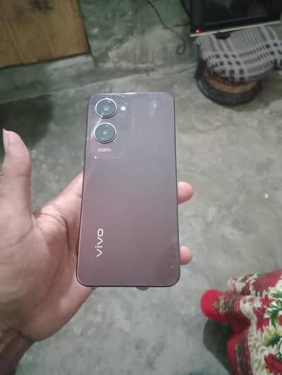 Vivo Y18