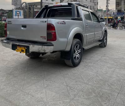 TOYOTA HILUX VIGO CHAMP (2011 MODEL - DUPLICATE FILE)