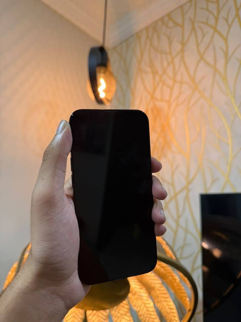 Apple iPhone 14 3
