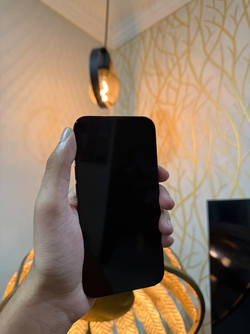 Apple iPhone 14 5