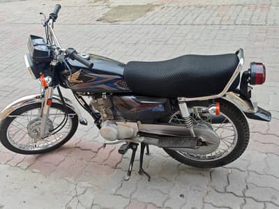 Honda CG 125 2025