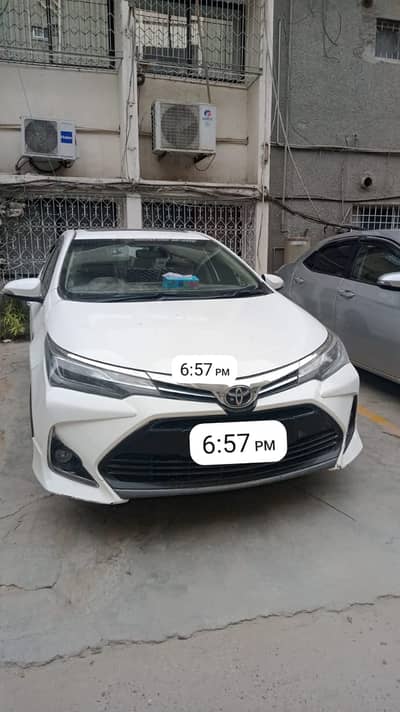 Toyota Corolla Altis Grande CVT-i 1.8 2019