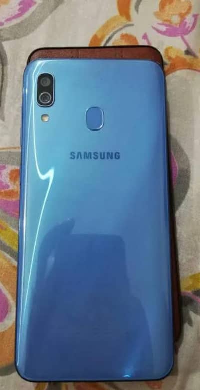 Samsung Mobile A30