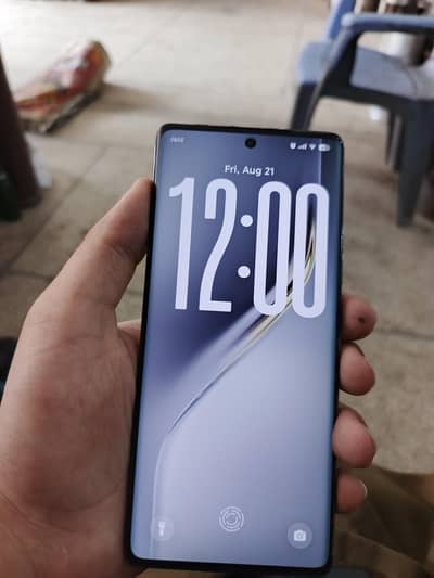 Tecno camon 40 pro For sale
