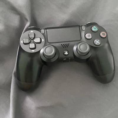 SONY PS4 CONTROLLER with charging cable