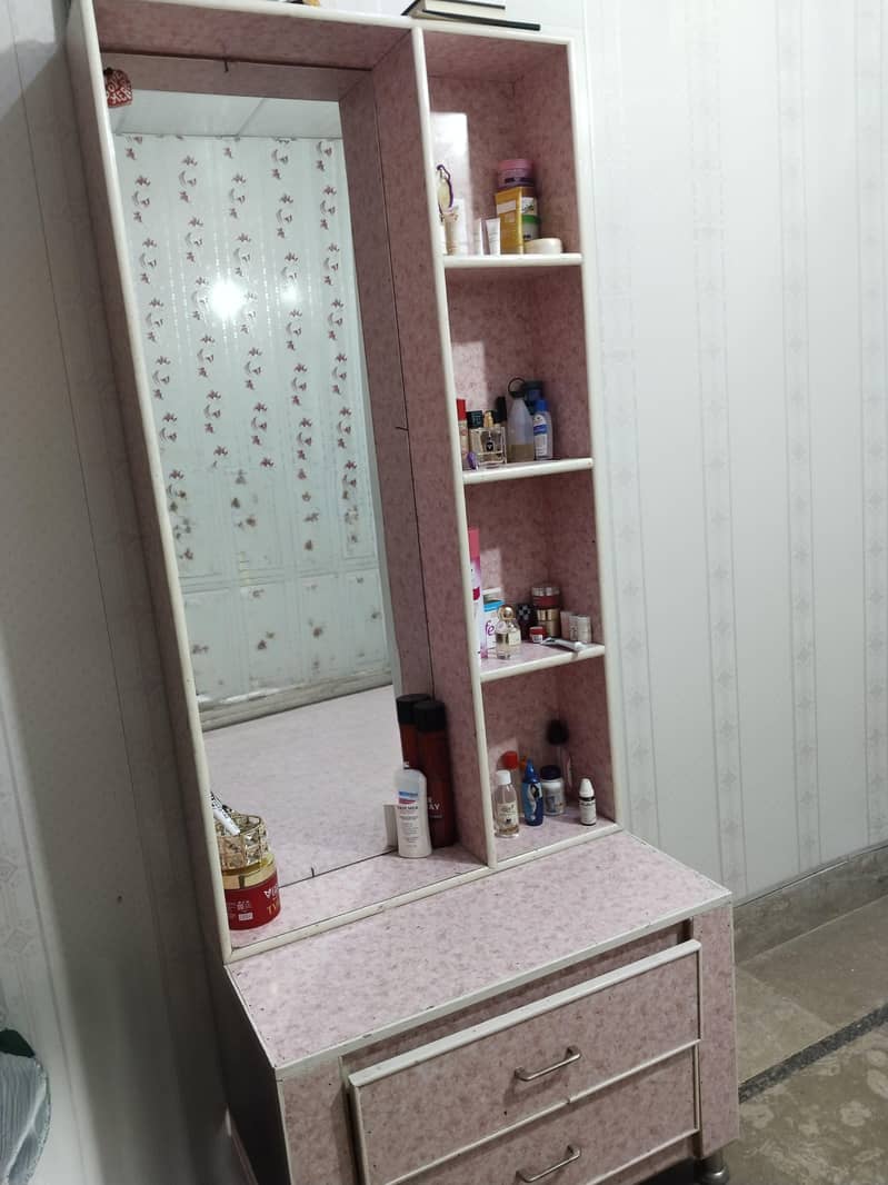 Dressing Table 1