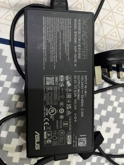 Asus ADP-180TB H
