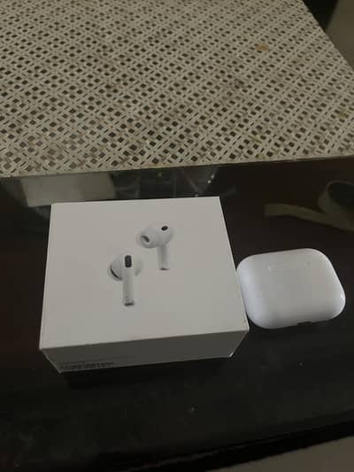 AirPods Pro 3 — 10/10 Condition