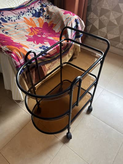 Small Tea Serving Table Rs 3000 03323464520