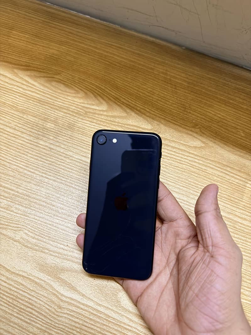 Apple iPhone SE 0