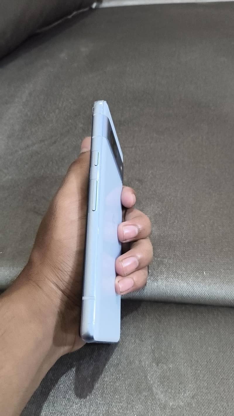 Google Pixel 7a 3