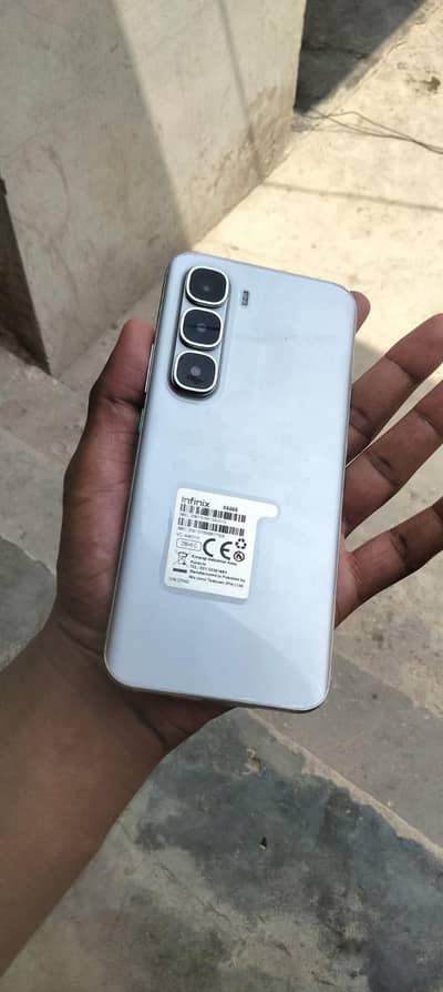 Infinix hote 60 Pro+ No open repair box with original charger in wrant