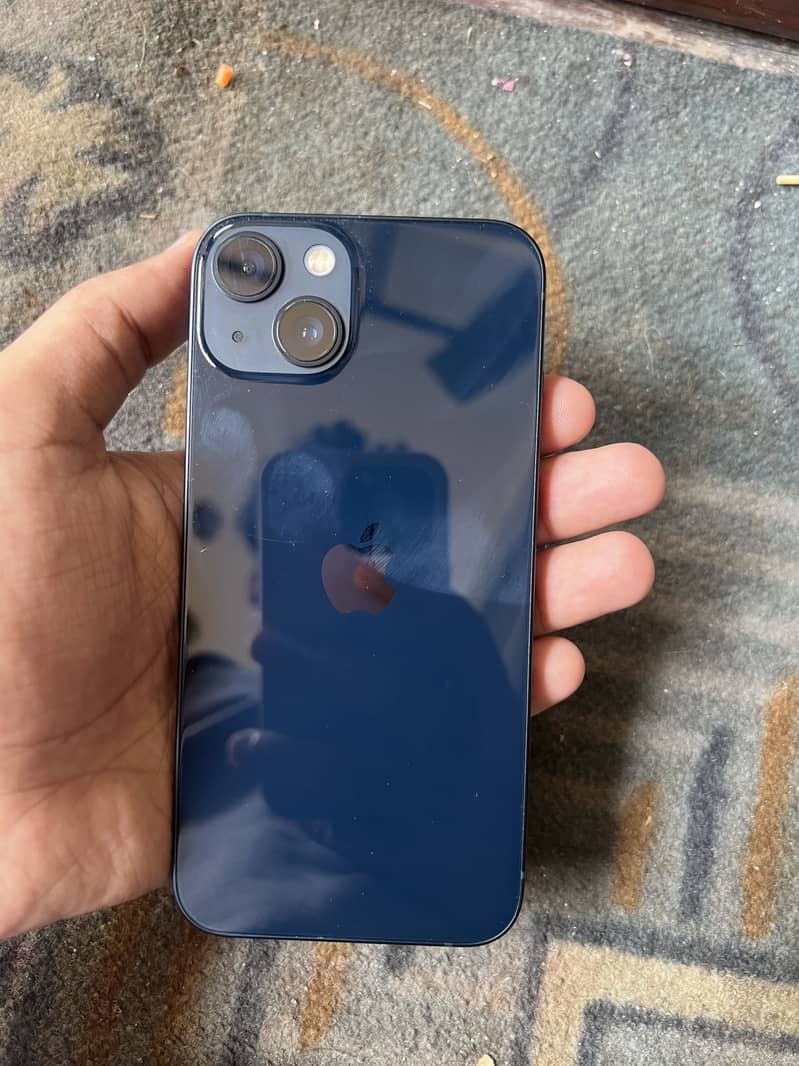 Apple iPhone 13 1