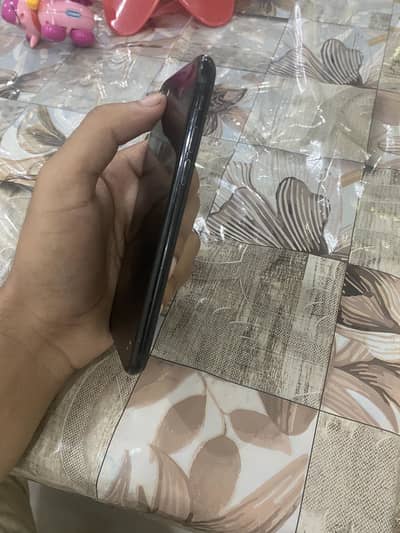 Apple iPhone 7