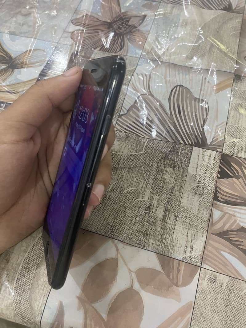 Apple iPhone 7 4